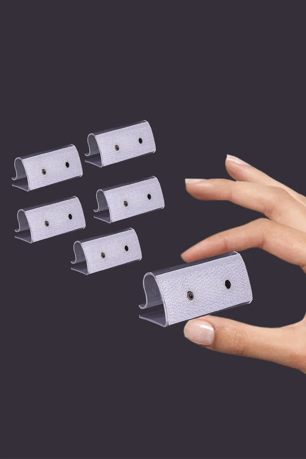 Neel Blue 12-Piece Plastic Tablecloth Clips with Hook and Loop Strips in Clear, W/D/H: 6.5 x 2.5 x 2.5 cm – 3