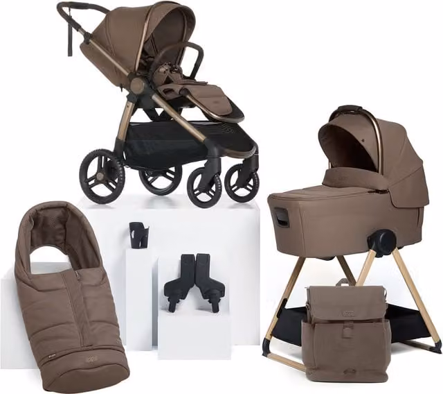 Mamas & Papas Ocarro 2 Essential Pushchair Bundle (7 Pieces) in Beige and Brown