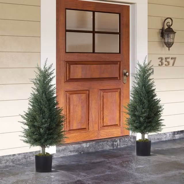 HOMCOM Set of 2 Green Potted Artificial Tabletop Trees