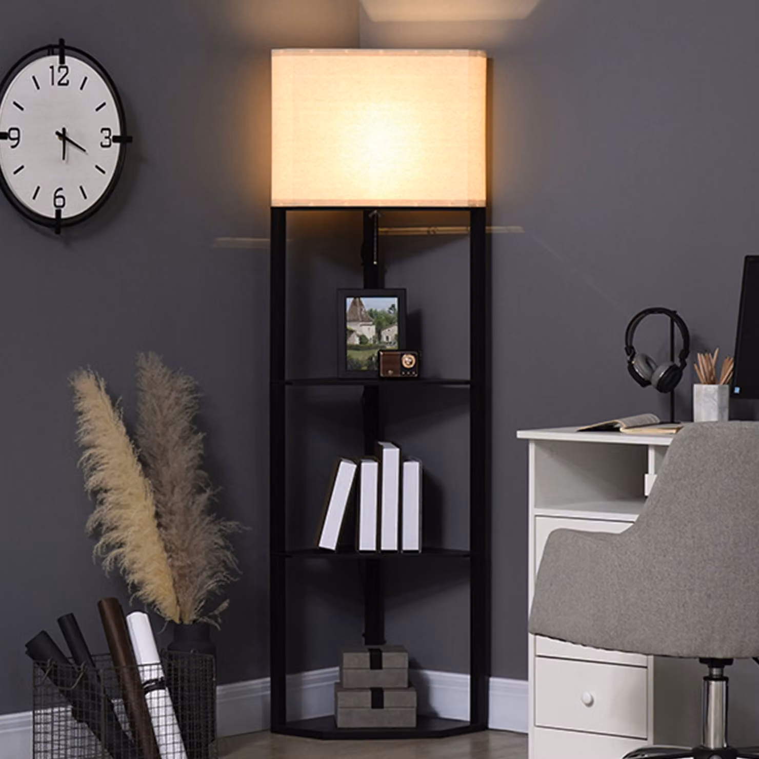 HOMCOM Modern Black Triangle Floor Lamp with Shelves and Pull Chain Switch – 2