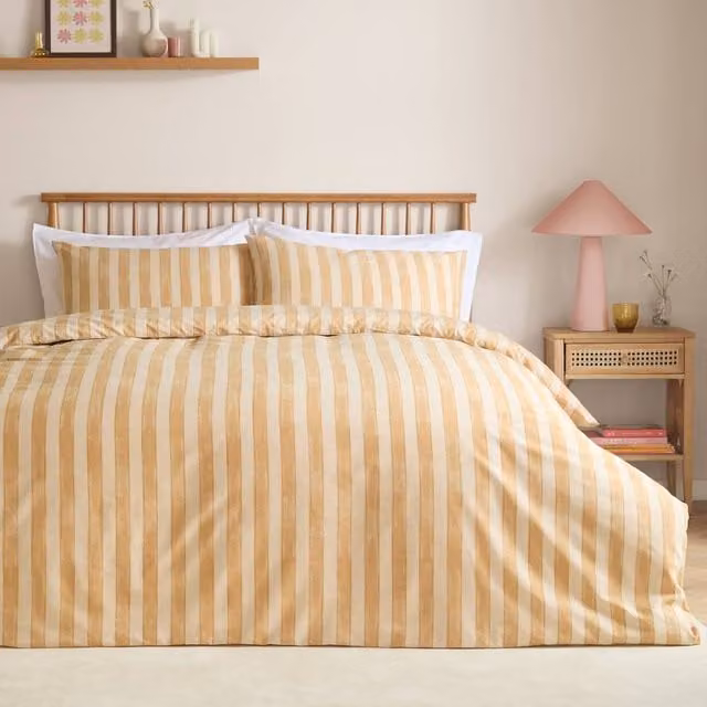 Furn Reversible Striped Duvet Cover Set in Yellow, W: 180 cm x H: 200 cm
