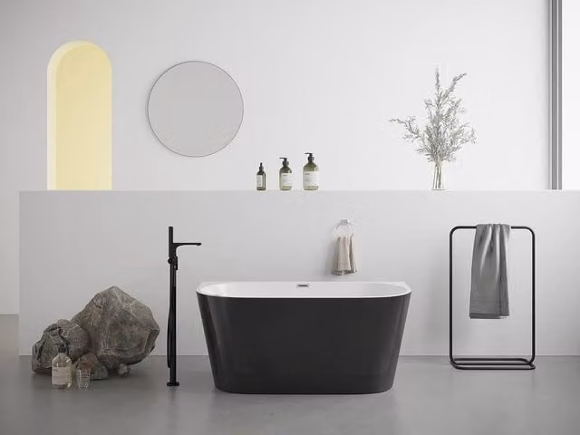 Vente-unique Asymmetric Semi Freestanding Acrylic Bath in Gloss Black, W/D/H: 180 x 75 x 58 cm, 255L