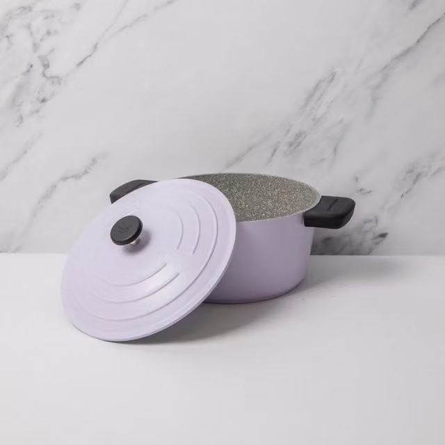 MasterClass 5-Piece Non-Stick Cast Aluminium Casserole Dish and Silicone Handle Cover Set, Purple, 24cm, 4 l – 1