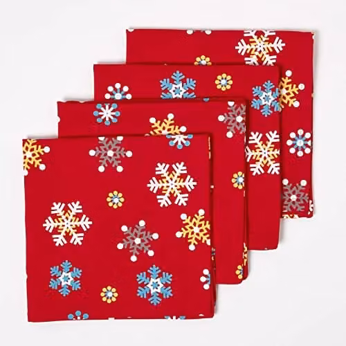 Homescapes Christmas Cotton Napkin Set of 4 in Red, White and Green