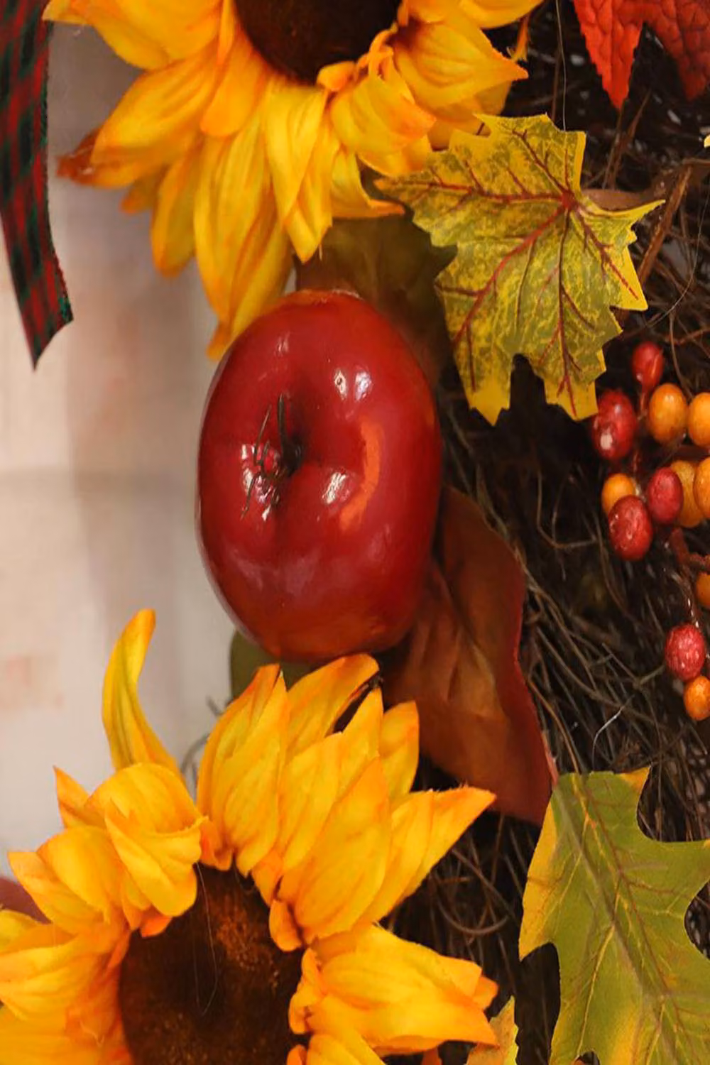 Garden Sanctuary Prelit Autumn Wreath with Artificial Maple Leaves and Sunflowers in Orange – 7