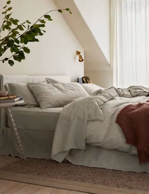 Piglet In Bed Pure Linen Duvet Cover in Beige