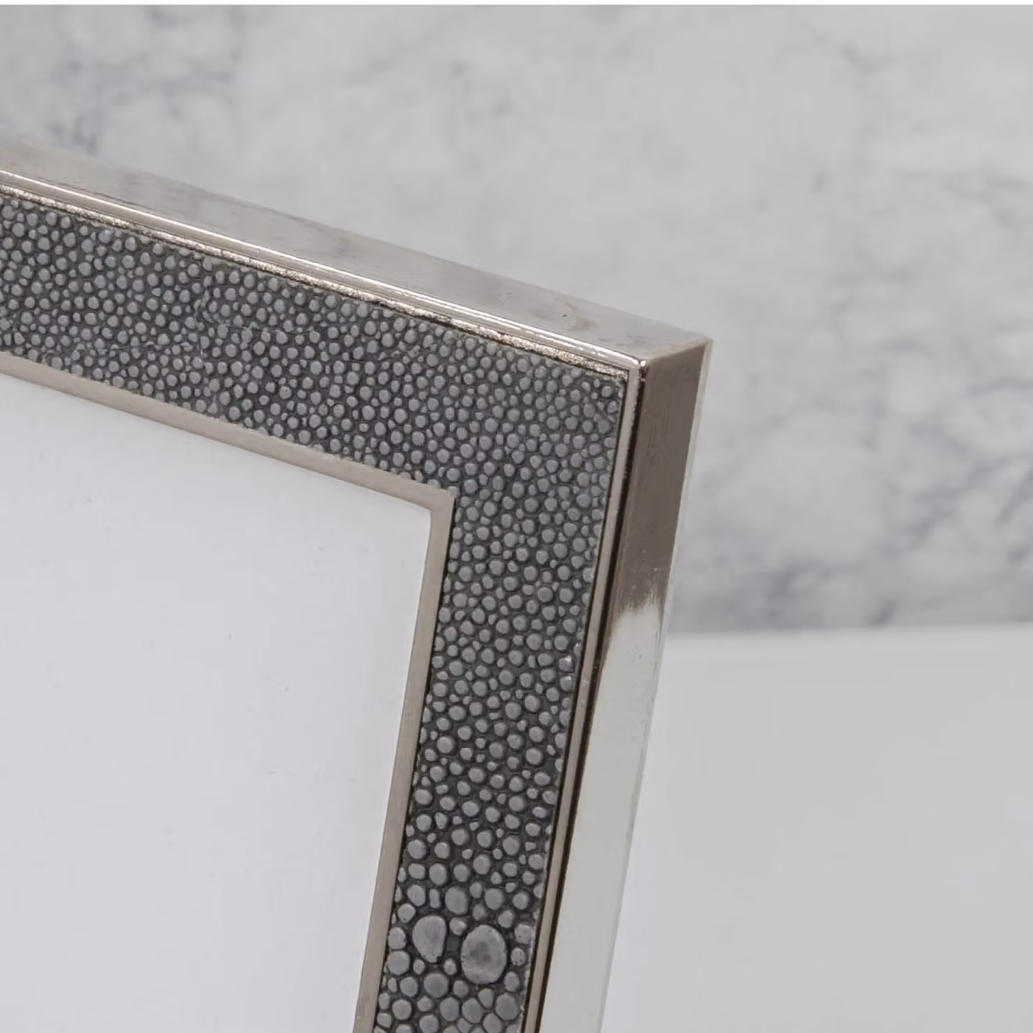 Widdop and Co Silver and Grey Rectangular Metal Tabletop Photo Frame, W/H: 10 x 15 cm – 4