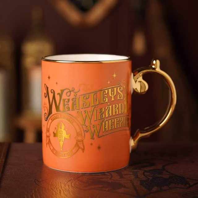 Widdop and Co Warner Bros Harry Potter Alumni Collectable Ceramic Mug in Orange and Gold – 1