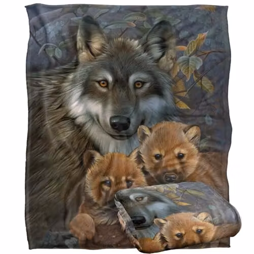 JQ Licensing Wolf and Pups Silky Touch Super Soft Throw Blanket, Multicolour, W: 152 cm, D: 127 cm