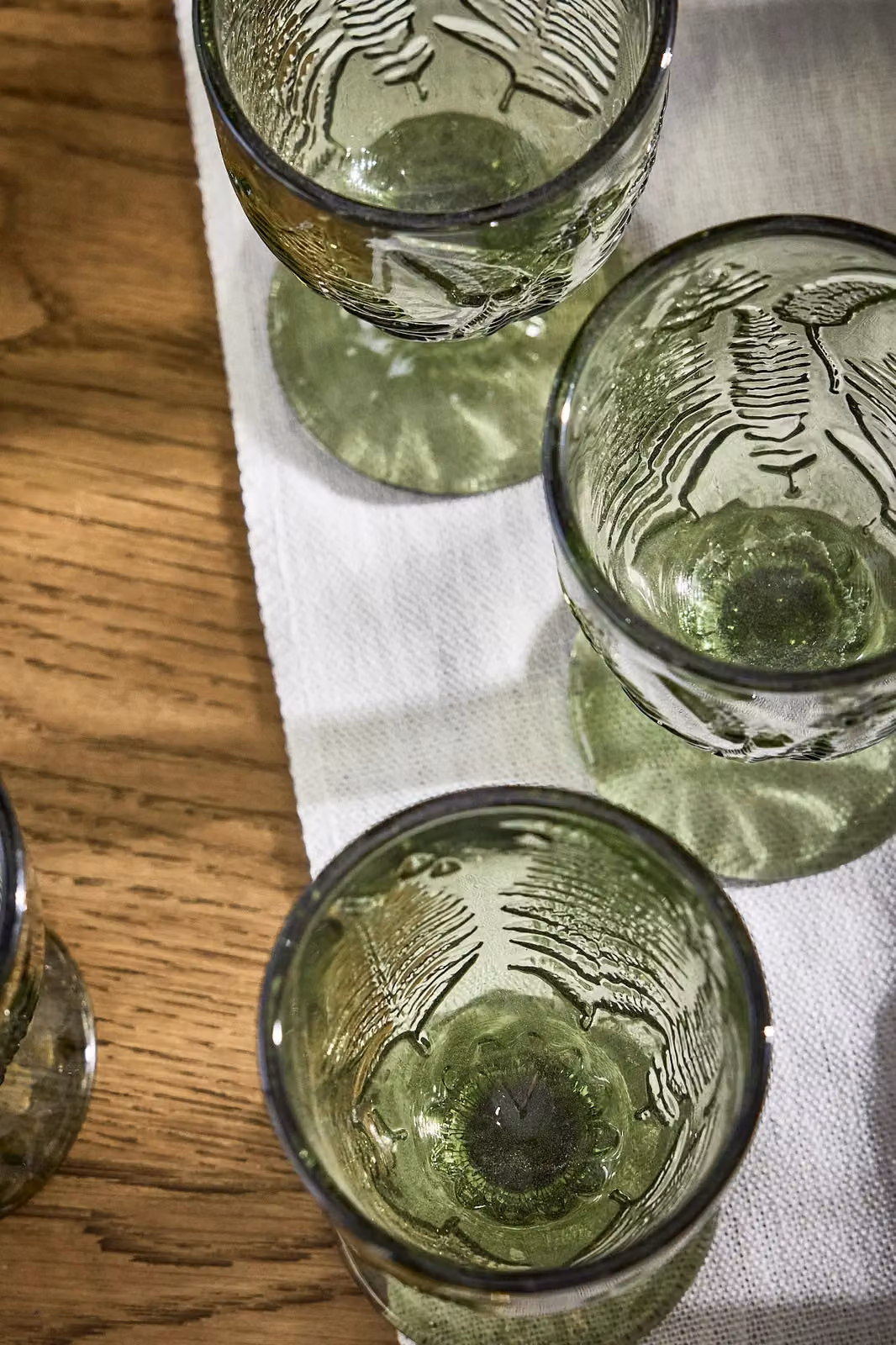 Dibor Set of 6 Green Leaf Embossed Vintage Luxury Wine Goblets, 230ml per glass – 5