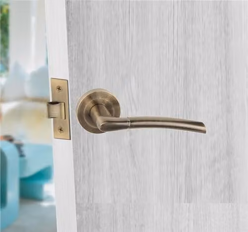 Golden Grace Indiana Door Handle Set with Latch and Hinges in Antique Brass – 2