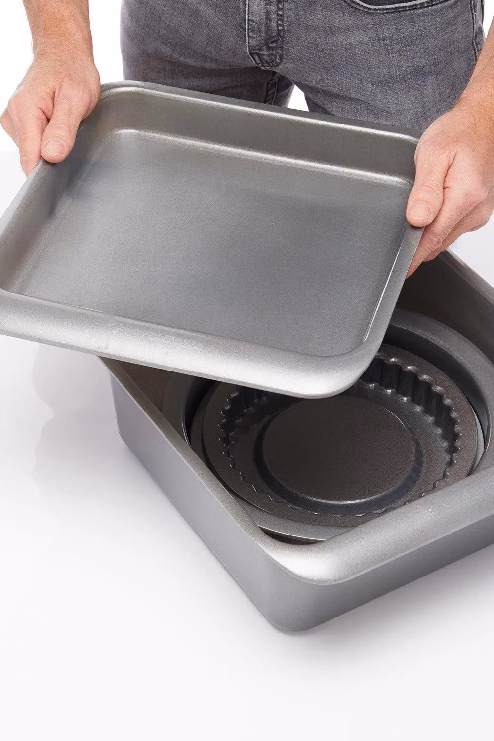 MasterClass 7pc Smart Space Stacking Non Stick Carbon Steel Roasting, Baking and Pastry Tin Set, Black – 2