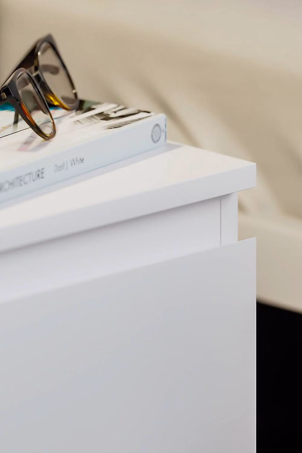 HD Designs Denver 2 Drawer Bedside Chest in White, W/D/H: 40.0 x 29.5 x 29.5 cm – 5