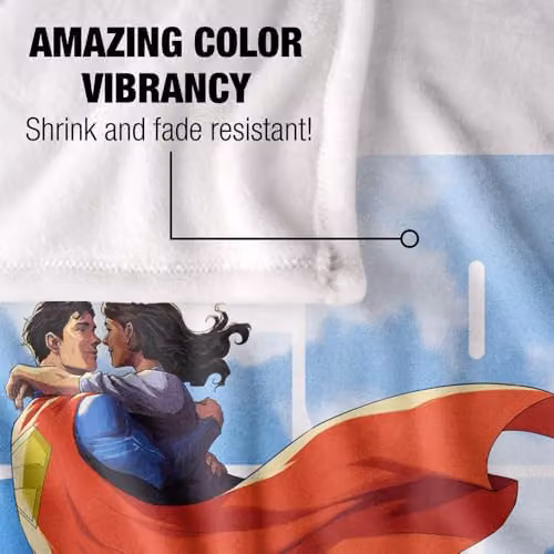 Warner Bros. Superman 2025 Lois Look Up Super Soft Silky Touch Fleece Throw Blanket, Multicolour, W: 91 cm, D: 147 cm – 2