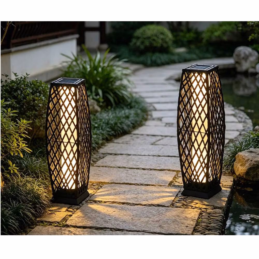 Gr8 Garden Set of 2 Solar Rattan LED Lantern Floor Lamps in Grey – 5
