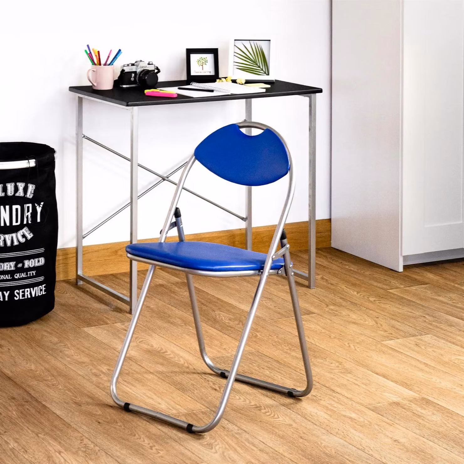 Harbour Housewares Blue Padded Folding Desk Chair with Metal Frame – 3
