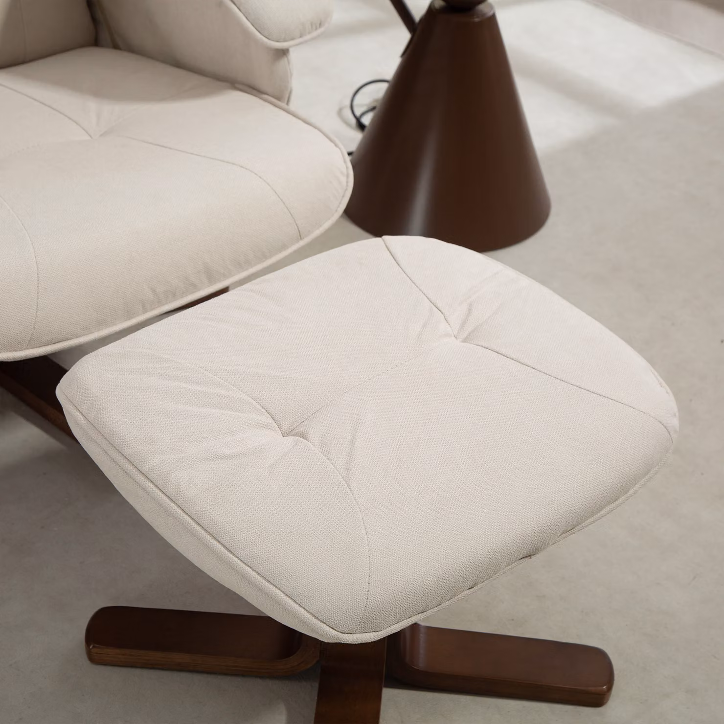 HOMCOM Reclining Swivel Chair and Footstool Set in Beige Linen Fabric with Wooden Base – 6