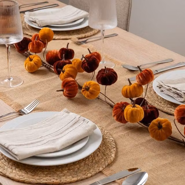 Scottish Everlastings Ltd Brown and Orange Velvet Pumpkin Hanging Garland, 150 cm