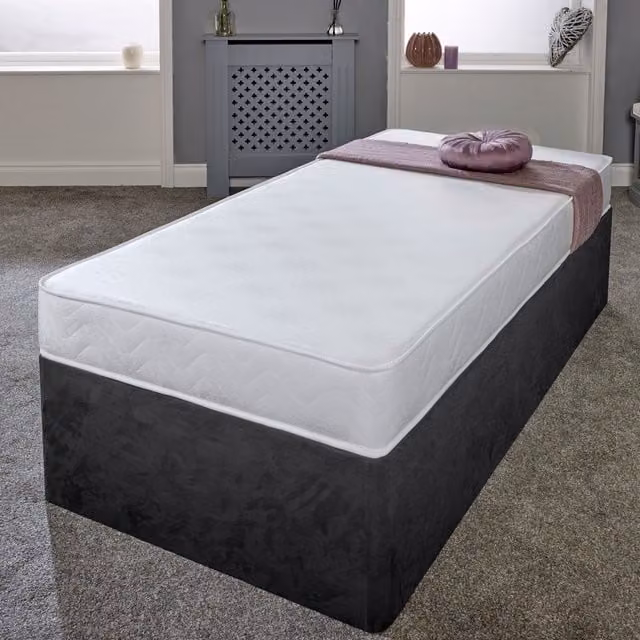 eXtreme Comfort Ltd Damask Essentials White Comfort Flattop Mattress, White, W/D/H: 90 x 190 cm