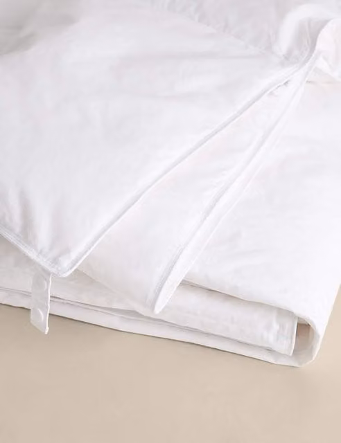 M&S White Duck Feather and Down 2.5 Tog Breathable Summer Duvet