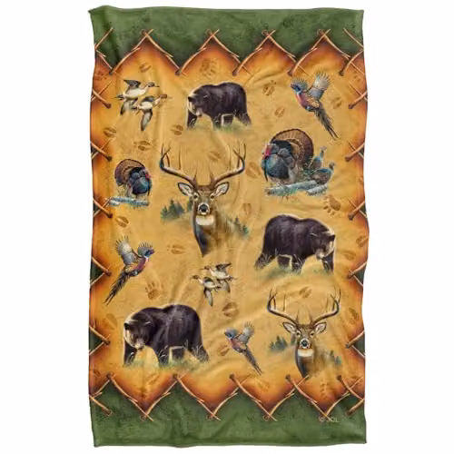 JQ Licensing Tribal Lodge Hunting Animals Super Soft Snuggle Blanket, Multicolour, 91 x 147 cm