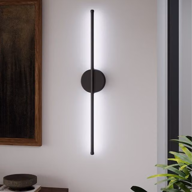 Komore Minimalist Linear LED Up and Down Wall Light Bar in Black