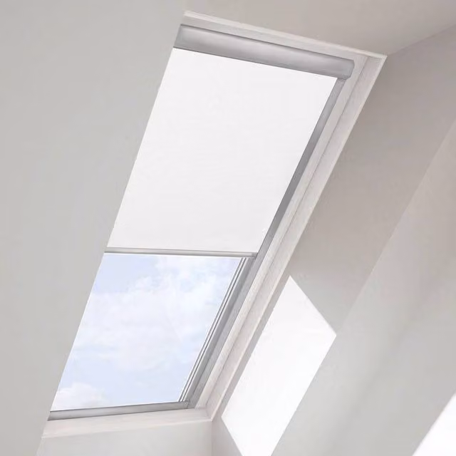 Blinds Outlet White Blackout Thermal Insulating Roof Window Blind MK08