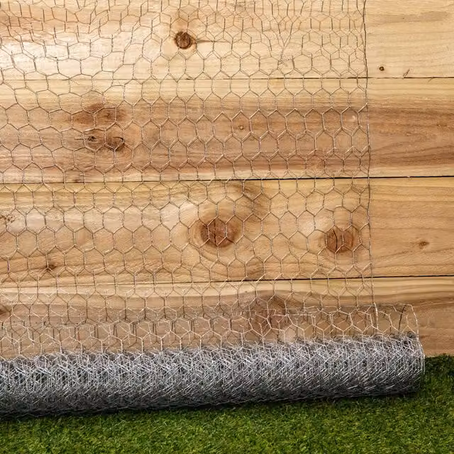 Samuel Alexander Galvanised Chicken Wire Garden Netting in Silver, W: 0.9 m, L: 5 m, Thickness: 25 mm – 1