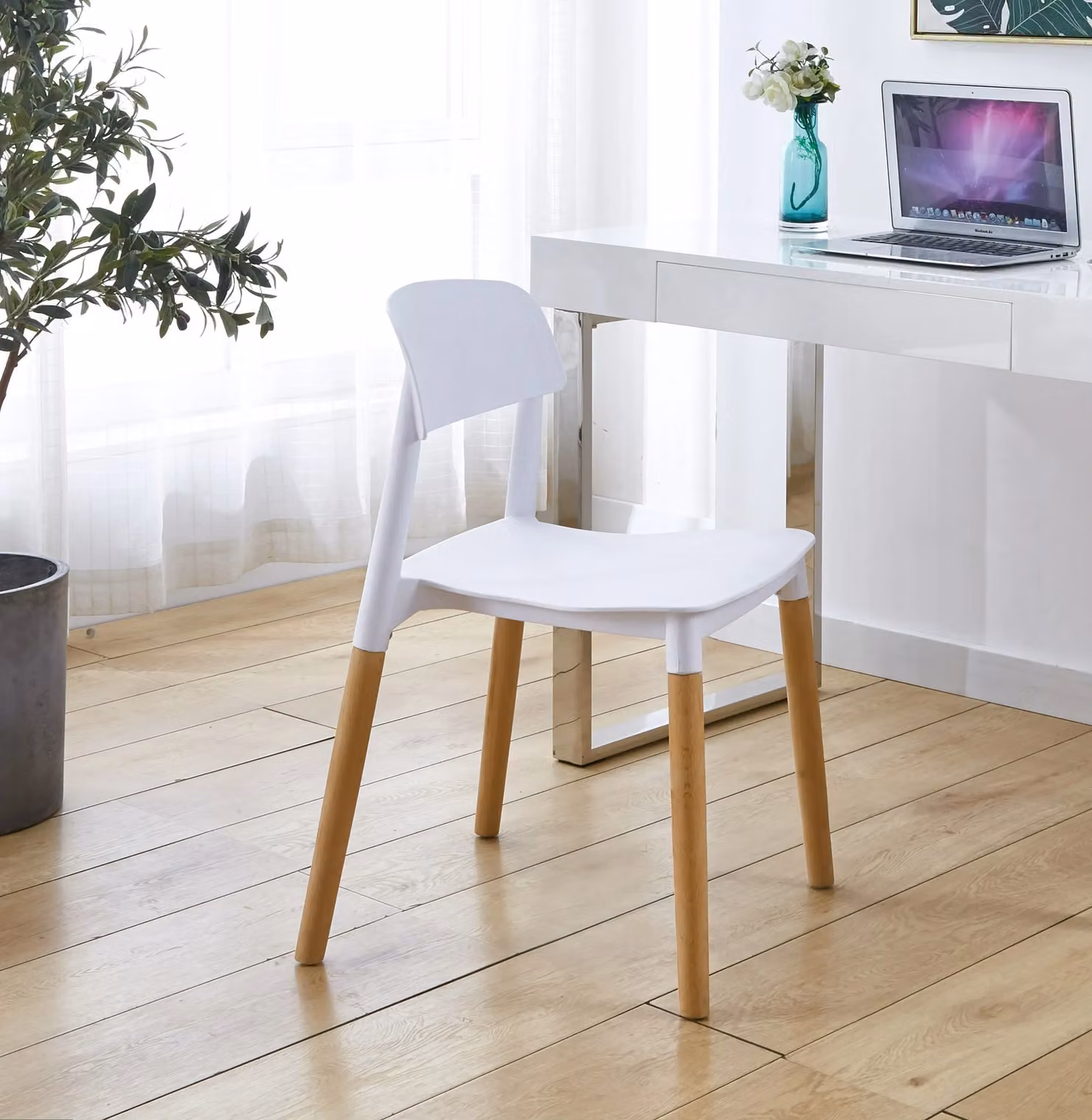 Nordlys Set of 4 White Scandinavian Dining Chairs with Beech Wood Legs – 2