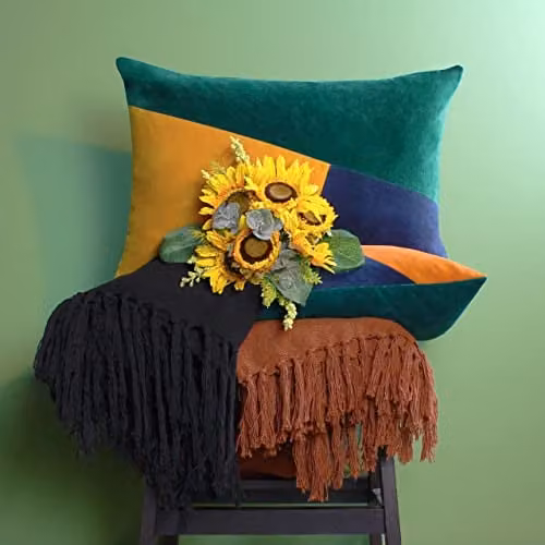Riva Home Modern Graphic Rectangular Velvet and Cotton Cushion in Green, Yellow and Blue, W/D/H: 40 x 40 x 40 cm – 3