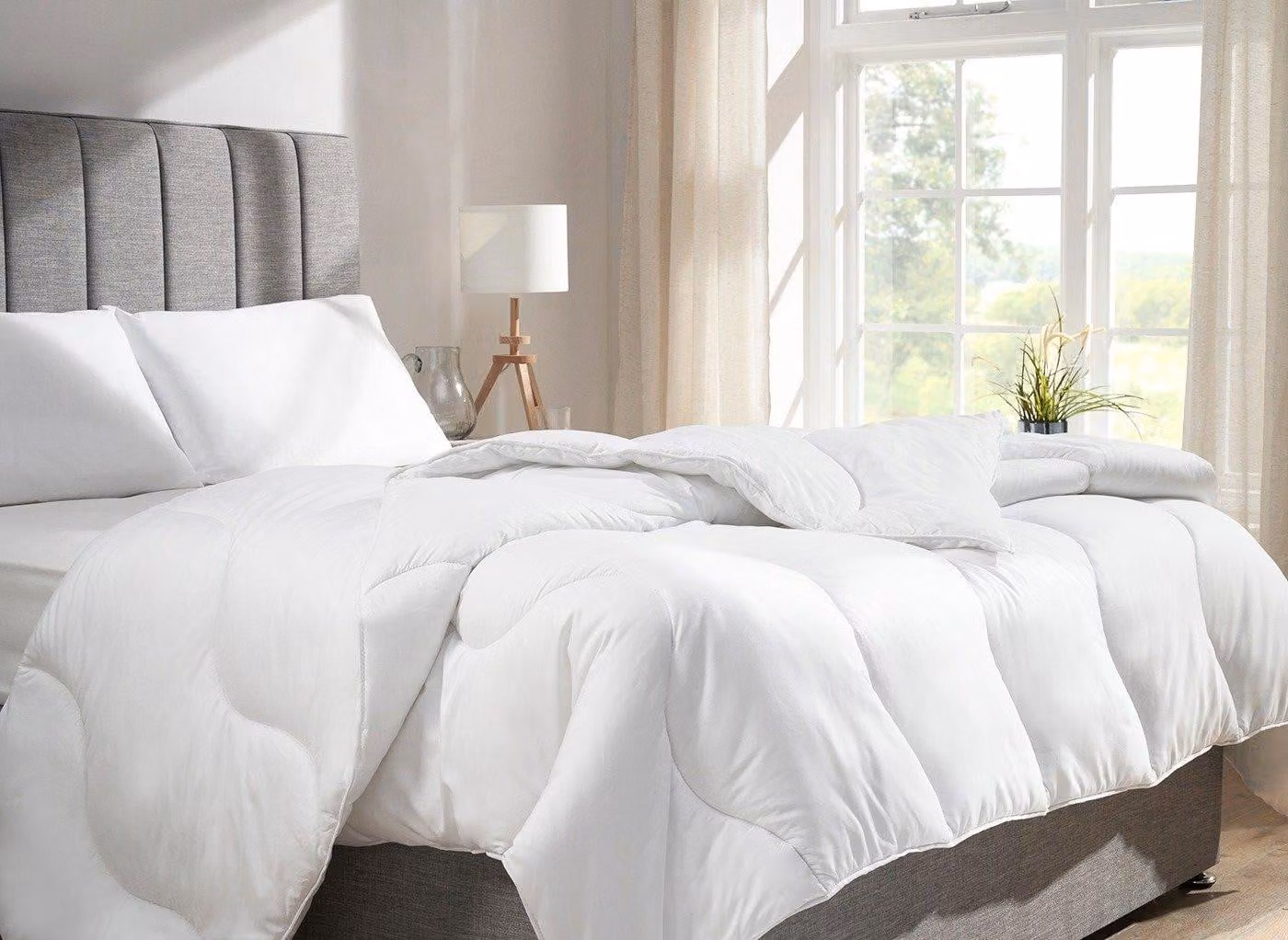 Dream Team Ultimate Washable 10.5 Tog Microfibre Duvet, Double, White, 200 x 220 cm