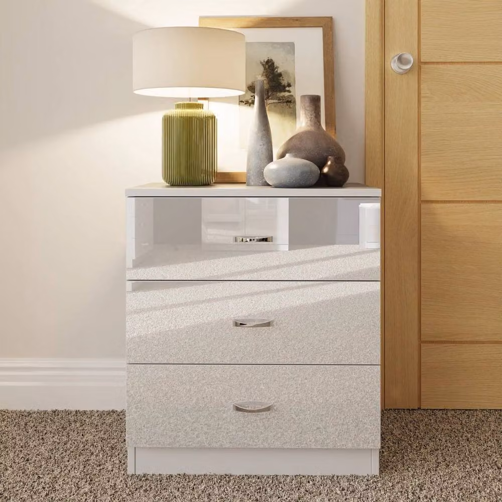 FLAVORA Gloss White 3 Drawer Chest of Drawers and Bedside Table W: 60.0 cm, D: 68.5 cm, H: 1.0 cm – 2