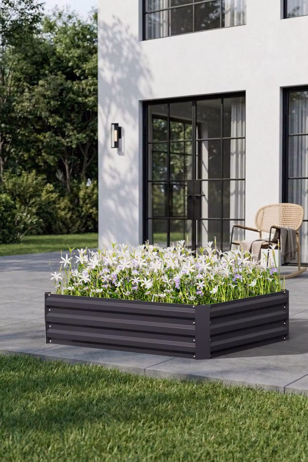 Garden Sanctuary Black Galvanised Steel Raised Garden Bed W: 90 cm, D: 30 cm, H: 90 cm – 3