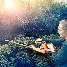 LawnMaster MX 24V Cordless Reciprocating Hedge Trimmer with Rechargeable Battery and Charger, Orange, 52 cm Blade – 3