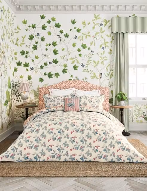Sanderson Rubus Reversible Floral Cotton Percale Bedding Set, Raspberry Pink Multicolour, W: 200 cm
