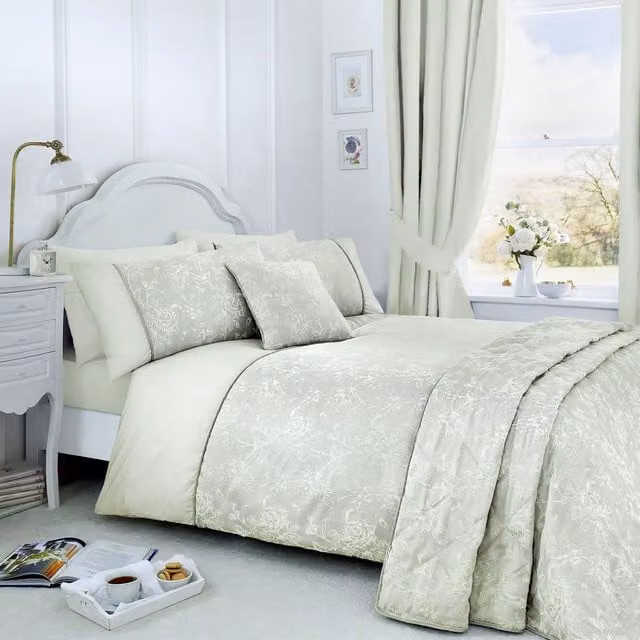 Dreams & Drapes Jasmine Green Floral Jacquard Cotton Polyester Duvet Cover Bedding Set