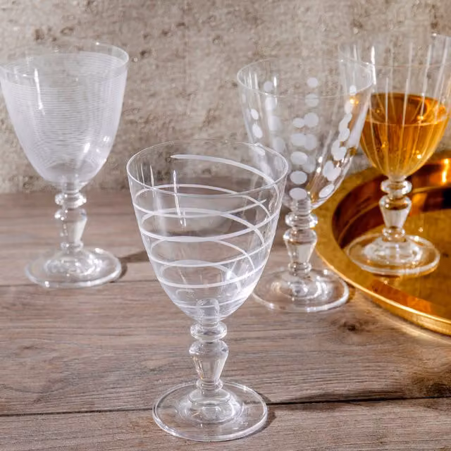 Mikasa Cheers Set of Four Transparent Dotted Crystal Wine Glasses, 340 ml
