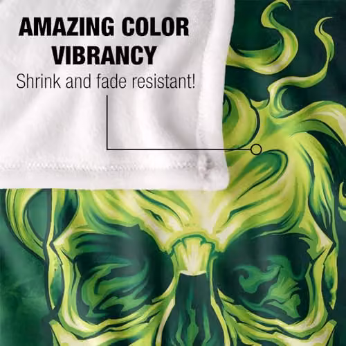 JQ Licensing Ba-Jp Glowing Green Skull Super Soft Fleece Throw Blanket, W/D/H: 91 x 147 cm – 3