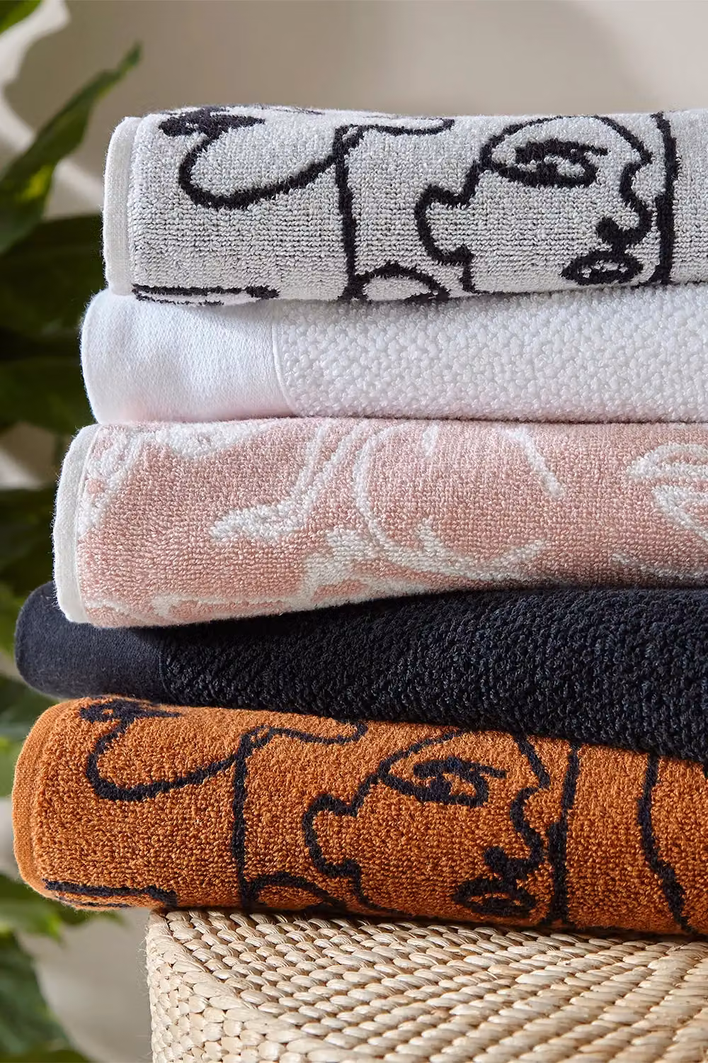 Furn Everybody Graphic Cotton Hand Towel in Brown, W/D/H: 50 x 85 cm – 3