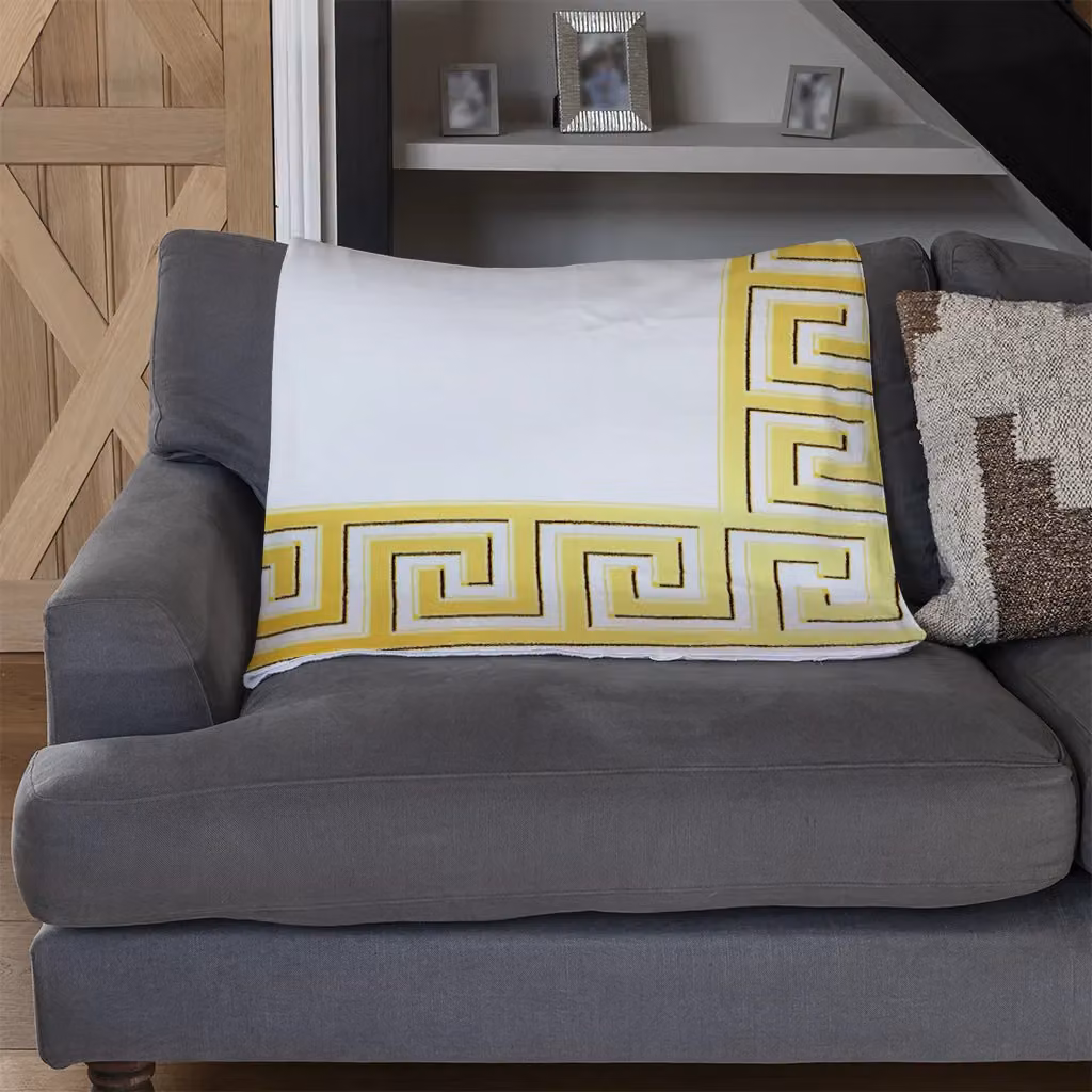 Benjamin Tate Design Golden Greek Ornamental Frame Fleece Blanket in Gold and Beige, W/D/H: 120 x 150 cm – 3
