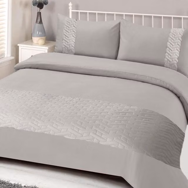 Brentfords Pinsonic Geo Band Duvet Cover and Pillowcase Set in Silver and Grey