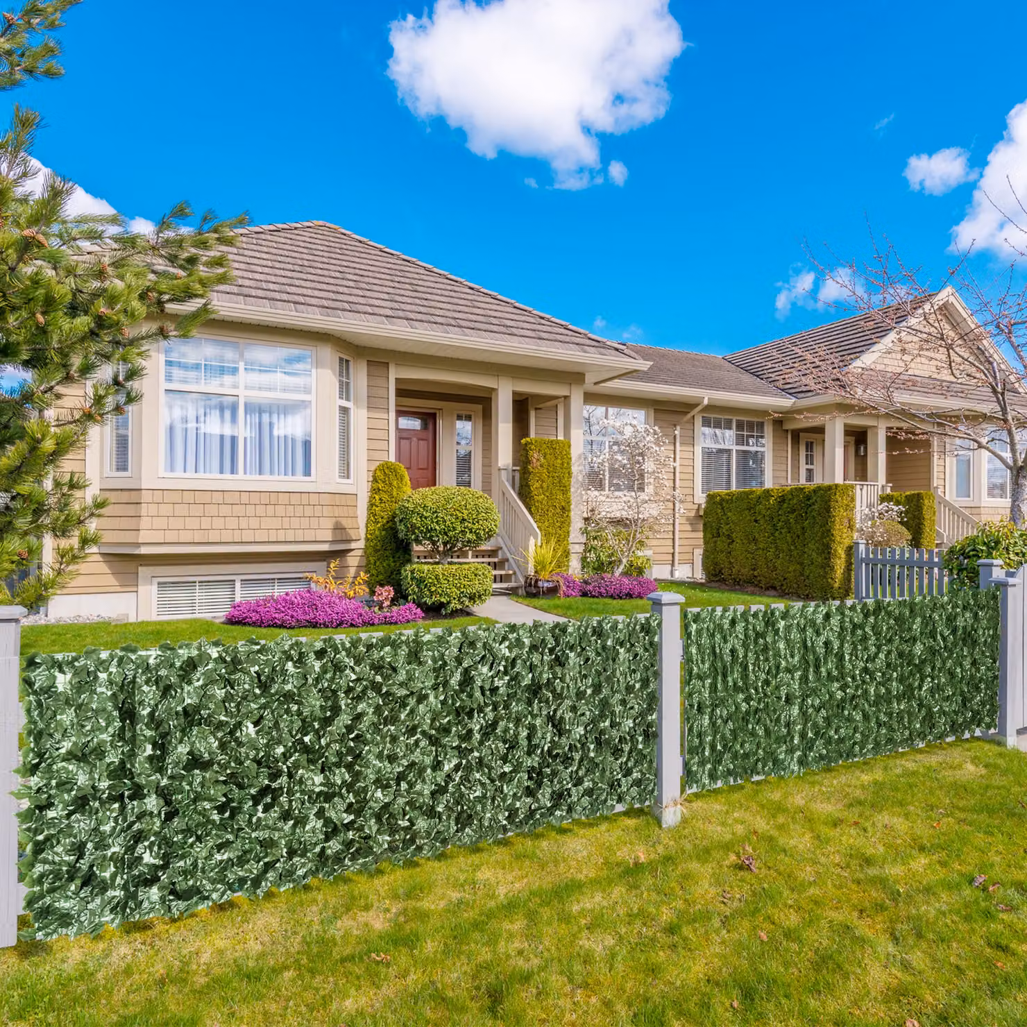 Outsunny 2-Piece Artificial Leaf Hedge Privacy Fence Screen, Green, H: 240 cm x W: 100 cm – 2