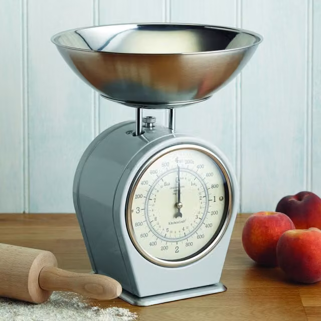 KitchenCraft Living Nostalgia Manual Mechanical Kitchen Scales with Analog Display, Grey/Silver, 4kg