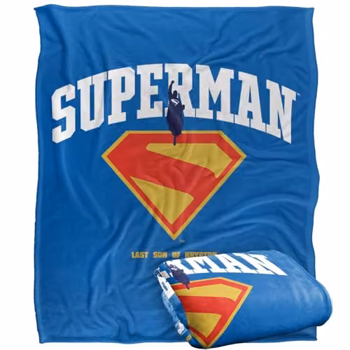 Warner Bros. Superman 2025 College Logo Super Soft Silky Touch Fleece Throw Blanket, Multicolour, W: 152 cm, D: 127 cm