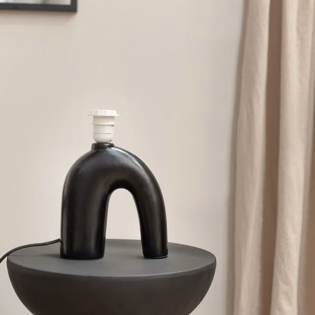 ValueLights Lia Abstract Arch Ceramic Table Lamp Base, Black