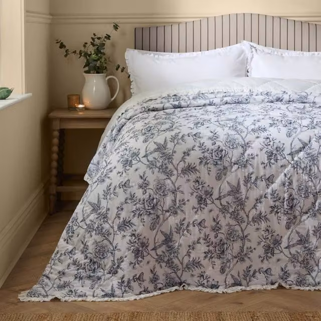 Wylder Hermione Ruffled 100% Cotton Floral Bedspread in White – 1