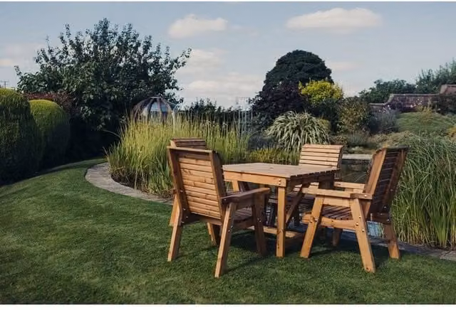 Churnet Valley Garden Furniture Ltd Valley Square 4XC Garden Furniture Set with Brown Cushions – 1