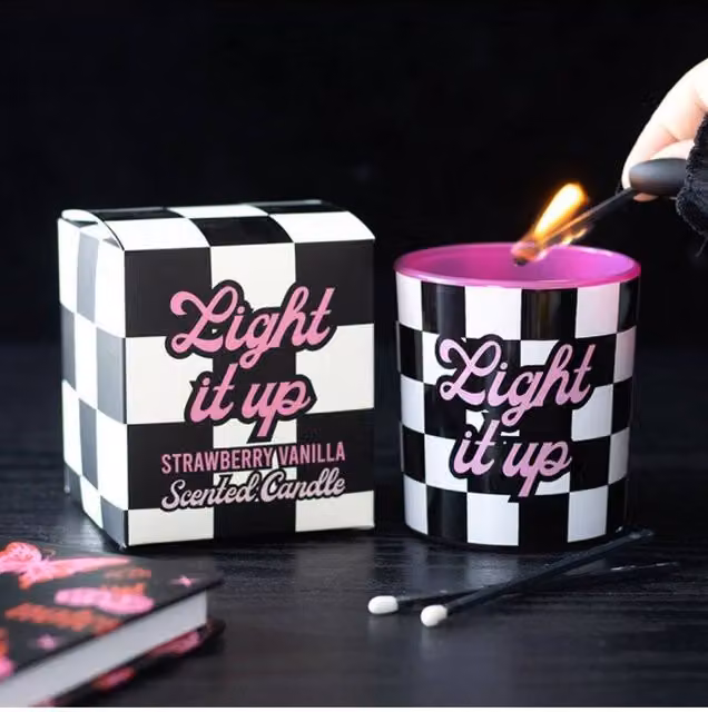 KDMD Light It Up Strawberry Vanilla Scented Candle, Black, 35 g – 1