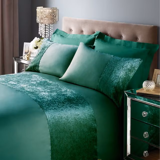 Roseley Single Crushed Velvet Duvet Cover Set with 1 Pillowcase in Green