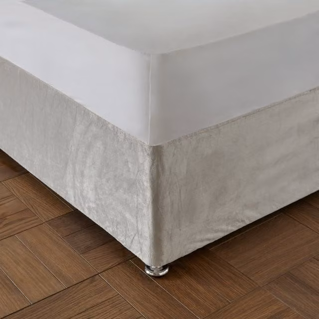 Catherine Lansfield Kingsley Matt Velvet Duvet Cover and Bedding Set in Cream